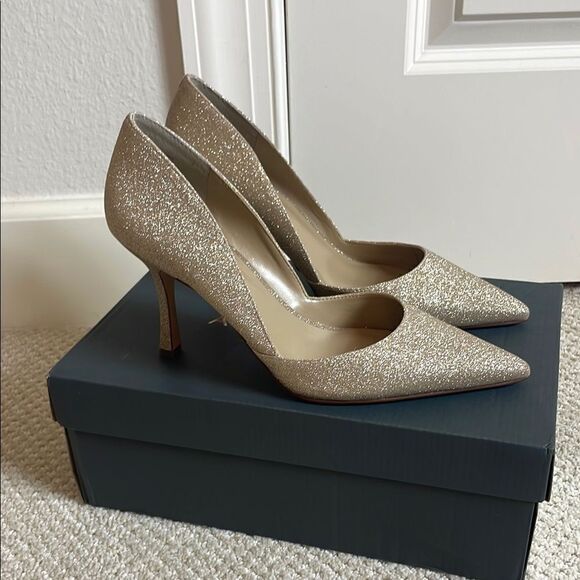 NIB Ann Taylor New Azra Glitter Gold Pump - Picture 1 of 6
